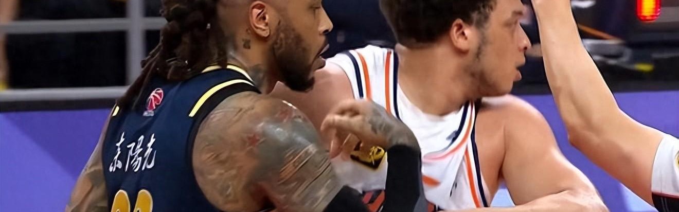 极速赛车-突发！粤沪大战，卢伟宣布超级外援轮休，球迷：或是烟雾弹？