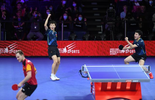 1638074171083008198.jpg 61a2eddef3e8118bfecae619.jpg