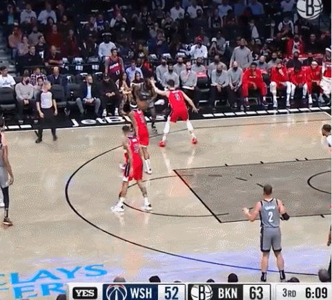 1635220116639014868.gif 1.gif